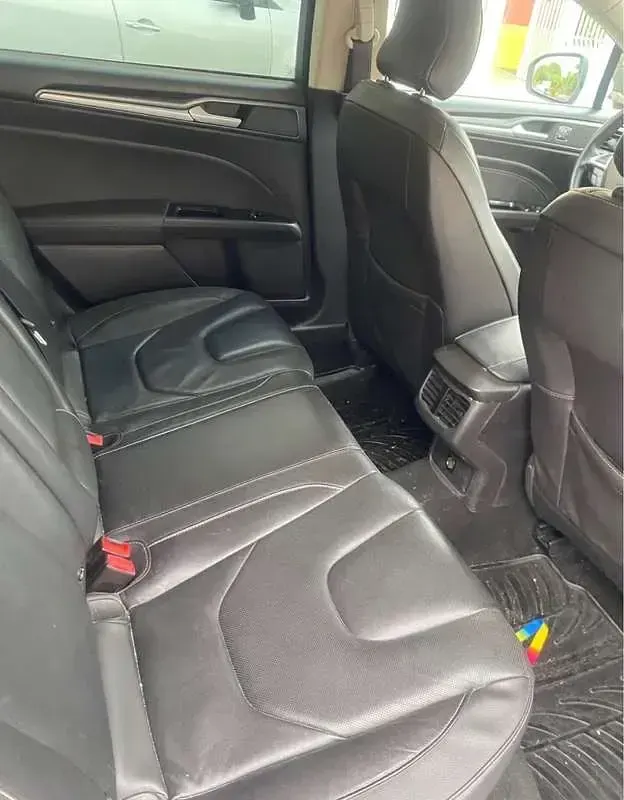Usata Ford Mondeo Titanium 179 CV (131 kW) 2015 Bianco Berlina