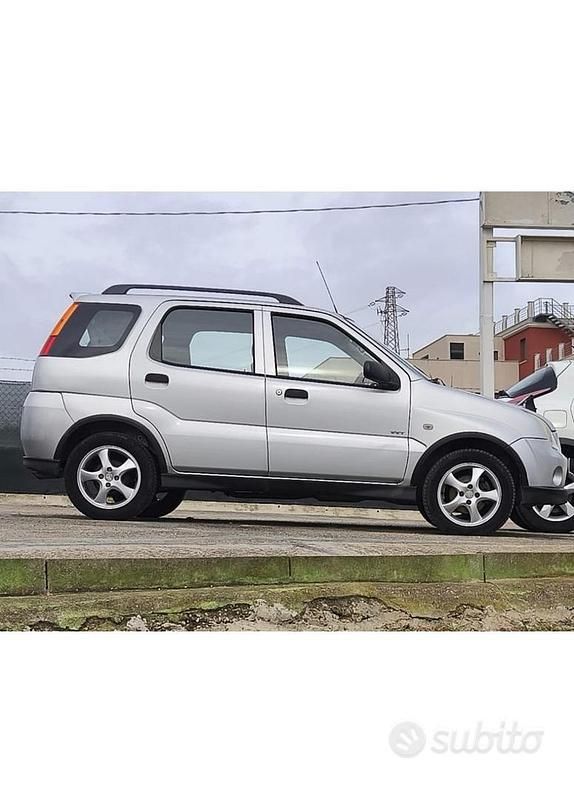 Usata Suzuki Ignis 99 CV (72 kW) 2008 Grigio Utilitaria
