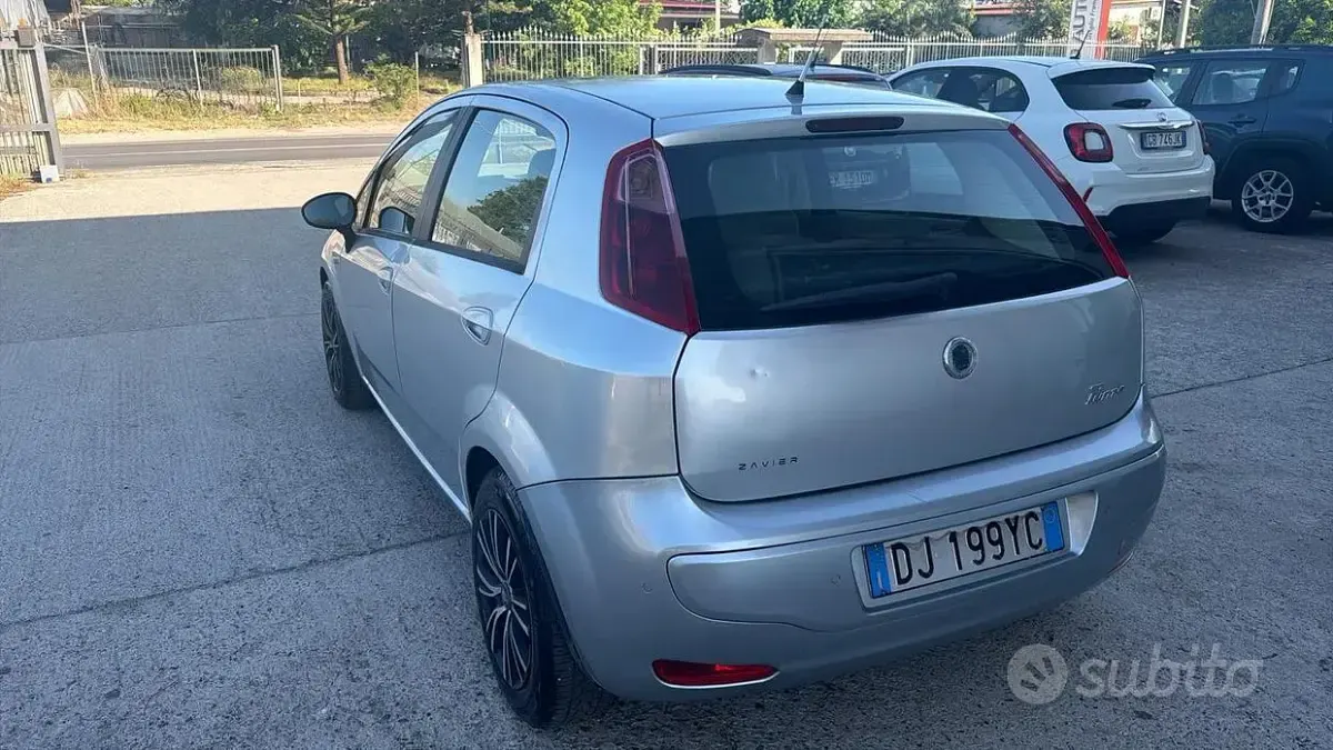 Usata Fiat Grande Punto Dynamic 90 CV (66 kW) 2007 Utilitaria