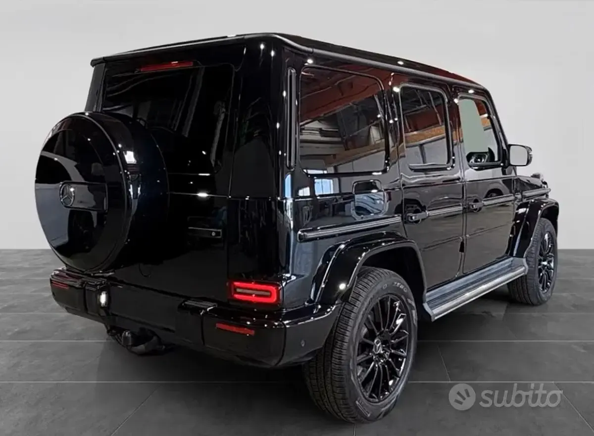 Usata Mercedes G400 AMG Line Premium Plus 330 CV (242 kW) 2020 Nero SUV