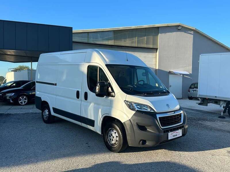 Bianco Usata 2017 Peugeot Boxer Premium Furgone | 13.500 € (Buon prezzo) - Immagine 1/4