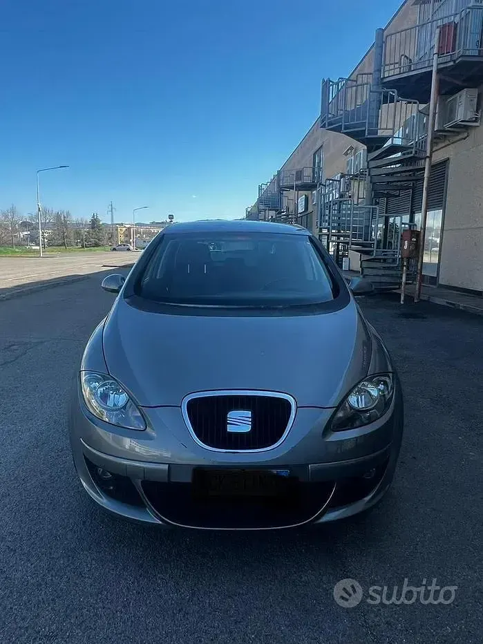 Usata Seat Altea 105 CV (77 kW) 2007 Grigio Berlina