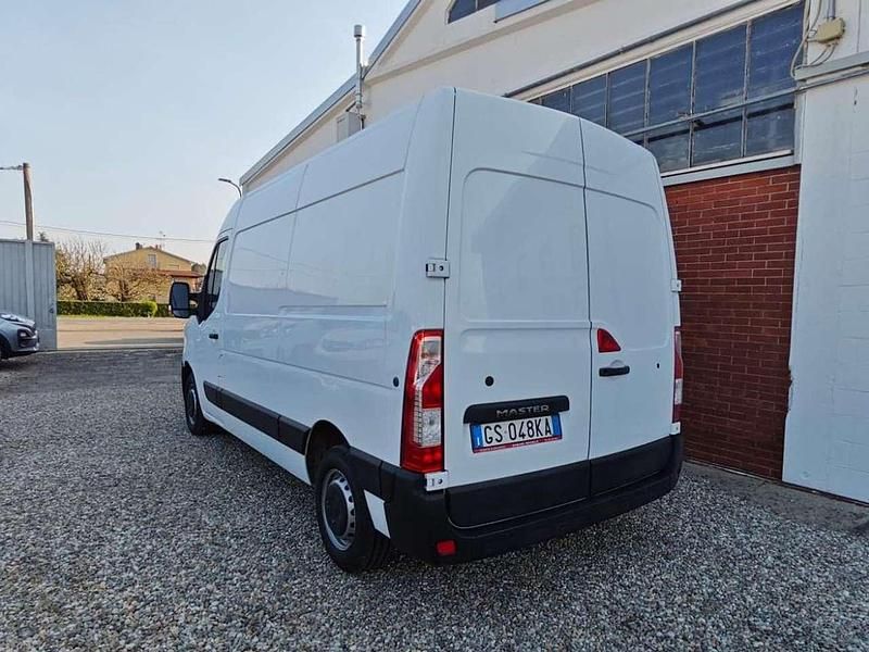 Usata Renault Master 136 CV (100 kW) 2023 Other Monovolume