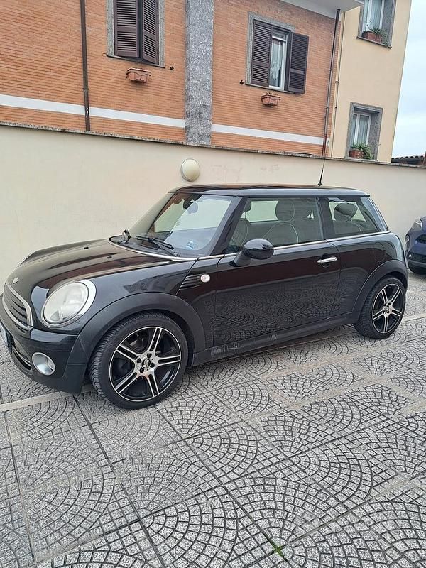 Usata Mini Cooper 120 CV (88 kW) 2009 Nero Utilitaria