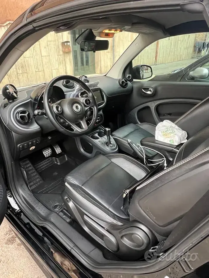 Usata Smart ForTwo Cabrio Brabus 109 CV (80 kW) 2016 Cabrio