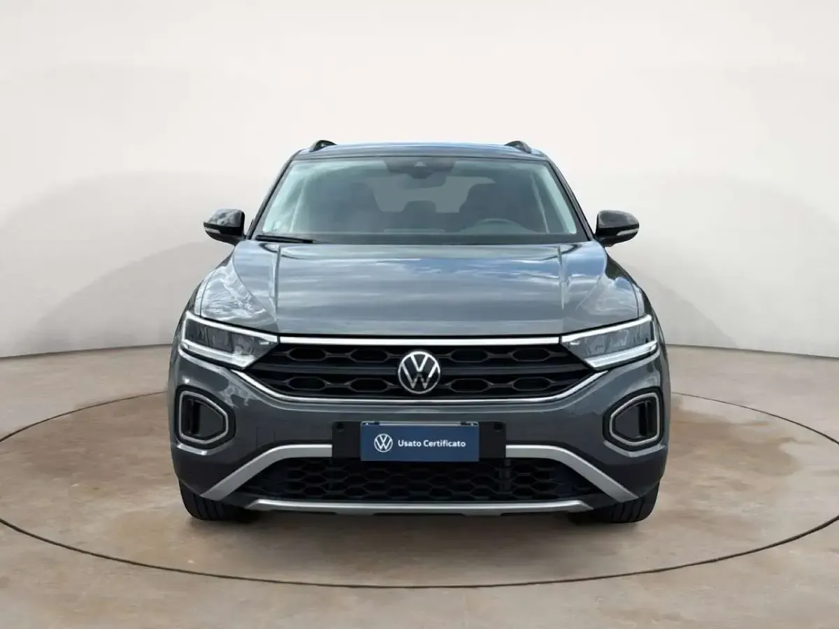 Usata VW T-Roc Edition 110 CV (80 kW) 2024 Grigio SUV