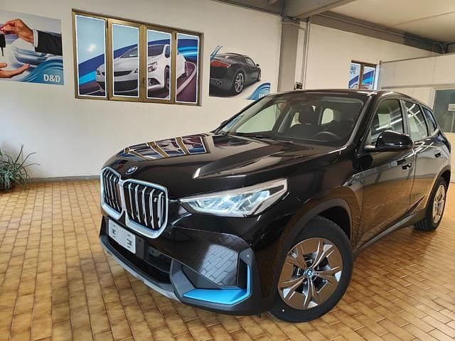 Usata BMW iX1 Efficient Dynamics 225 kW (306 CV) 2023 Nero SUV