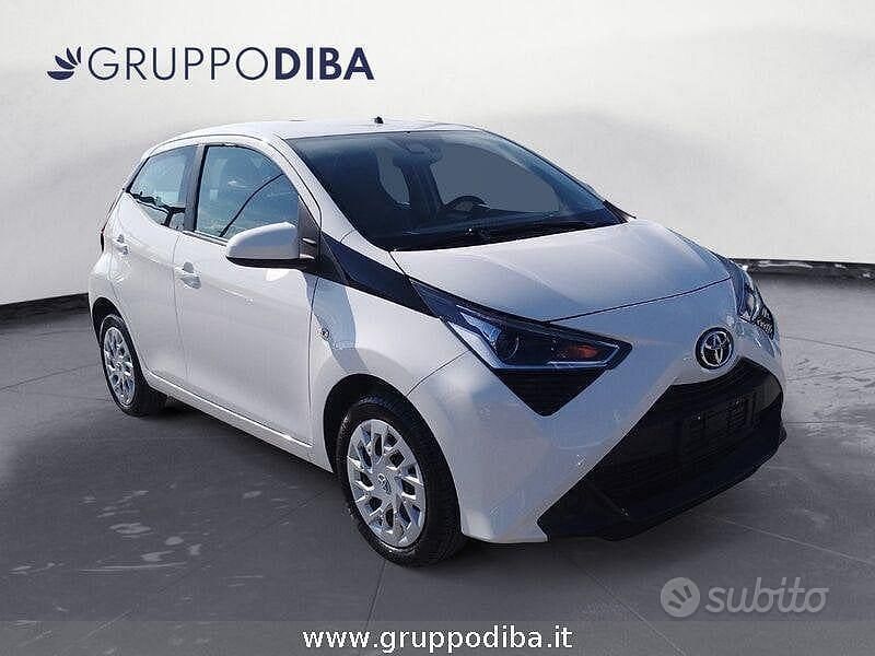 Gebraucht Toyota Aygo Business Edition 72 PS (52 kW) 2020 Beige Kleinwagen