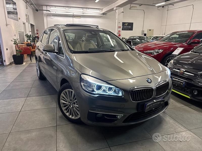 Marrone Usata 2014 BMW 218 Luxury Line Station wagon | 11.900 € (Molto cara) - Immagine 1/4