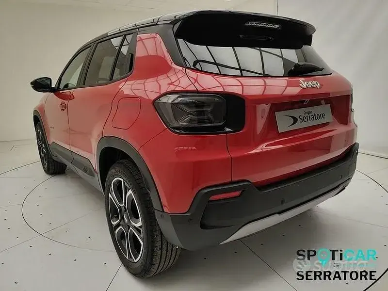 Usata Jeep Avenger Summit 101 CV (74 kW) 2024 Rosso SUV