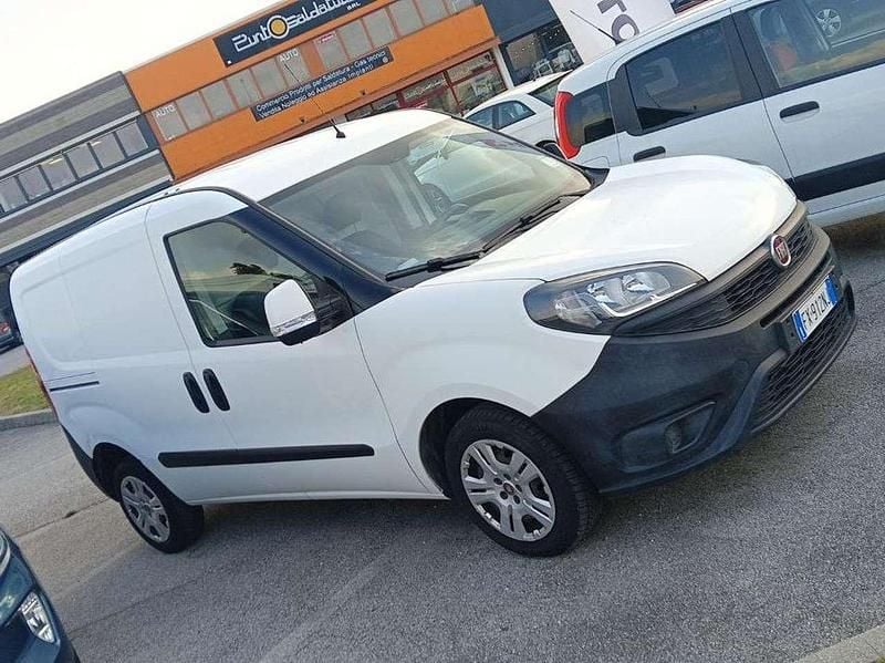 Usata Fiat Doblò 105 CV (77 kW) 2019 Other Monovolume