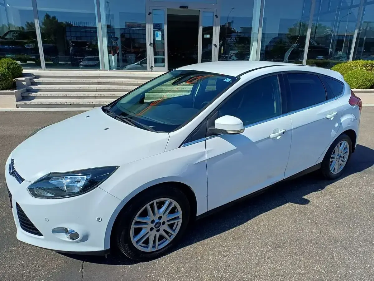 Brugt Ford Focus 116 HK (85 kW) 2013 Hvid Hatchback