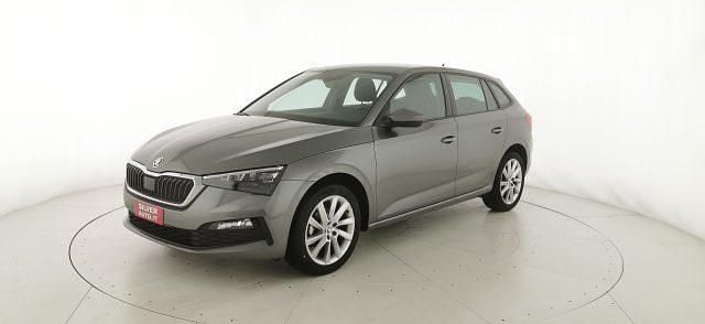 Usata Skoda Scala Style 110 CV (80 kW) 2022 Grigio metallizzato Utilitaria