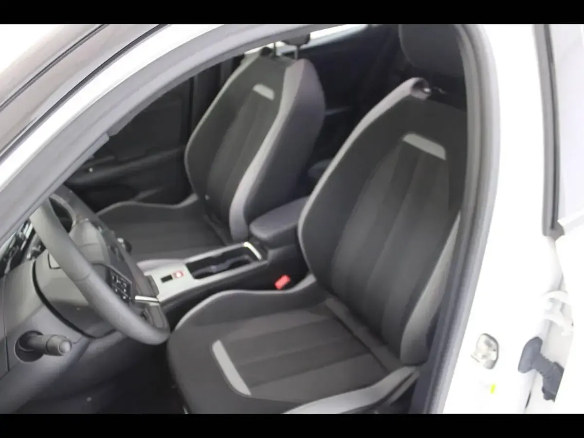 Usata Opel Mokka 136 CV (100 kW) 2025 Argento SUV