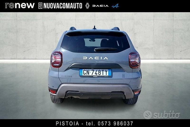 Usata Dacia Duster Journey 101 CV (74 kW) 2023 Grigio chiaro SUV