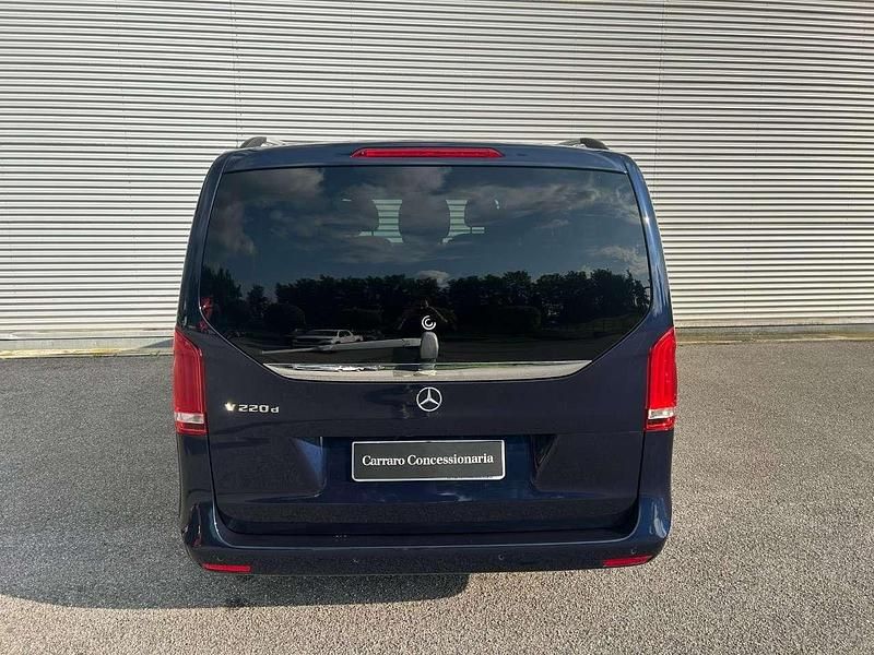 Usata Mercedes V220 163 CV (119 kW) 2020 Blu Monovolume