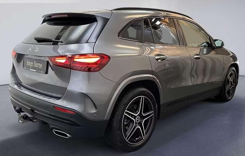 Usata Mercedes GLA200 AMG 150 CV (110 kW) 2024 Grigio SUV