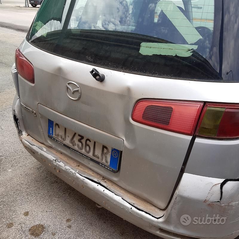 Usata Mazda 2 75 CV (55 kW) 2004 Grigio Berlina