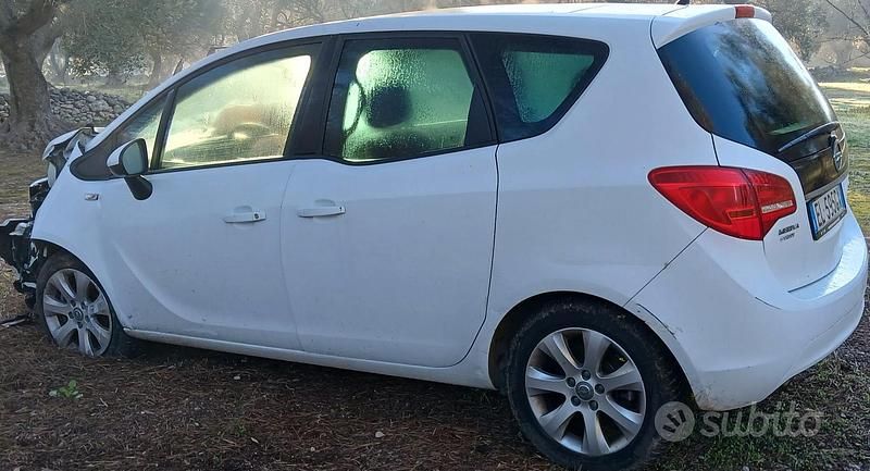 Occasion Opel Meriva 110 ch (80 kW) 2011 Blanc Monospace