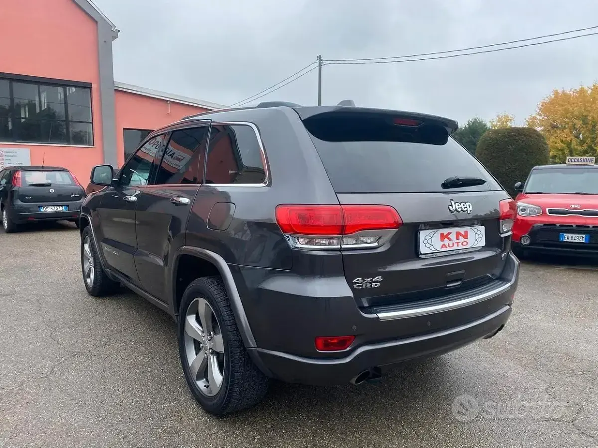 Usata Jeep Grand Cherokee Overland 250 CV (183 kW) 2013 Grigio SUV