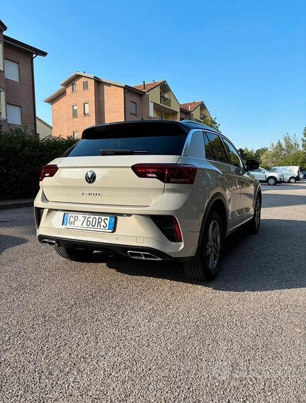 Usata VW T-Roc R-line 110 CV (80 kW) 2023 SUV