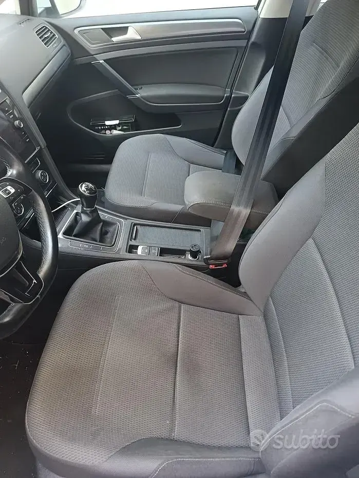 Usata VW Golf VII 110 CV (80 kW) 2017 Bianco Berlina