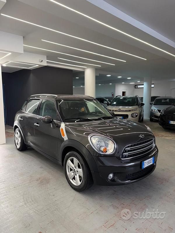 Usata Mini Cooper D Countryman 111 CV (81 kW) 2015 Grigio SUV