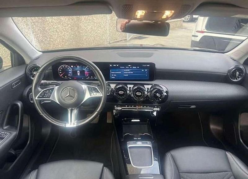 Usata Mercedes A180 Executive 116 CV (85 kW) 2023 Nero Berlina