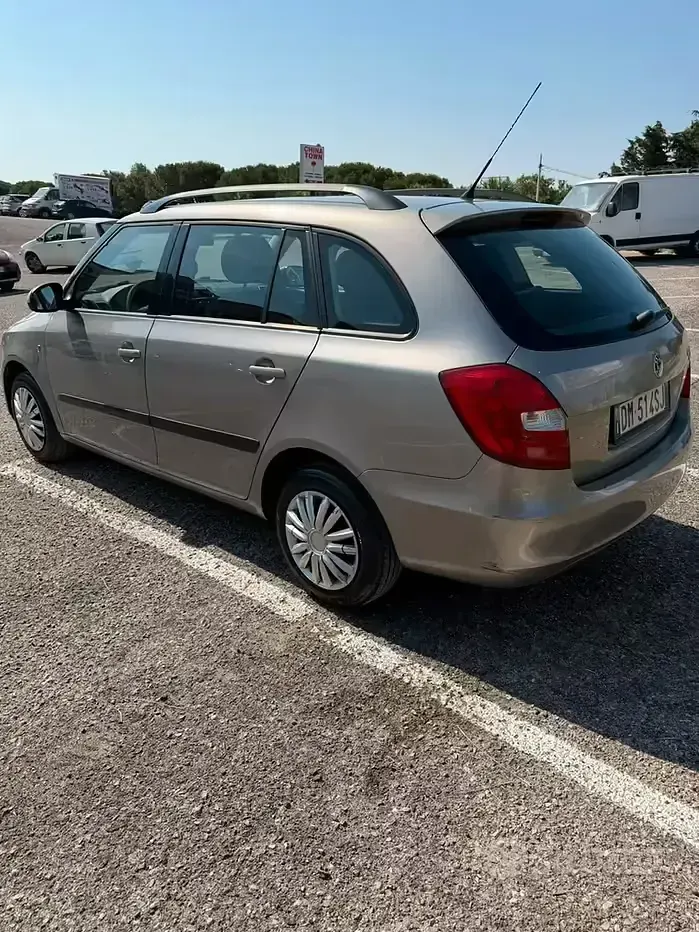 Usata Skoda Fabia 85 CV (62 kW) 2008 Giallo Station wagon
