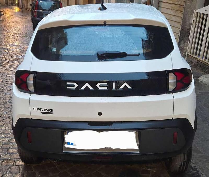 Usata Dacia Spring Expression 19 kW (26 CV) 2024 Bianco Utilitaria