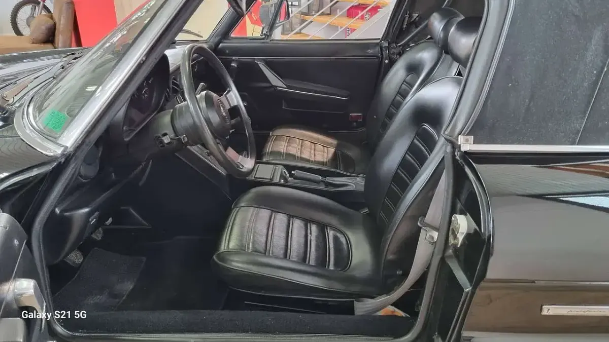 Usata Alfa Romeo Spider 101 CV (74 kW) 1986 Nero Cabrio