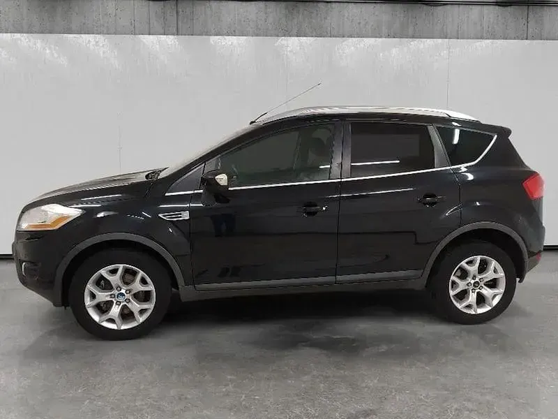 Usata Ford Kuga Titanium 140 CV (102 kW) 2010 Nero SUV