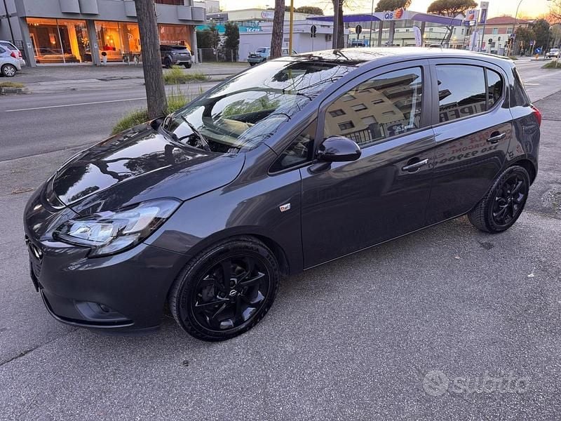 Usata Opel Corsa 69 CV (50 kW) 2017 Grigio Utilitaria