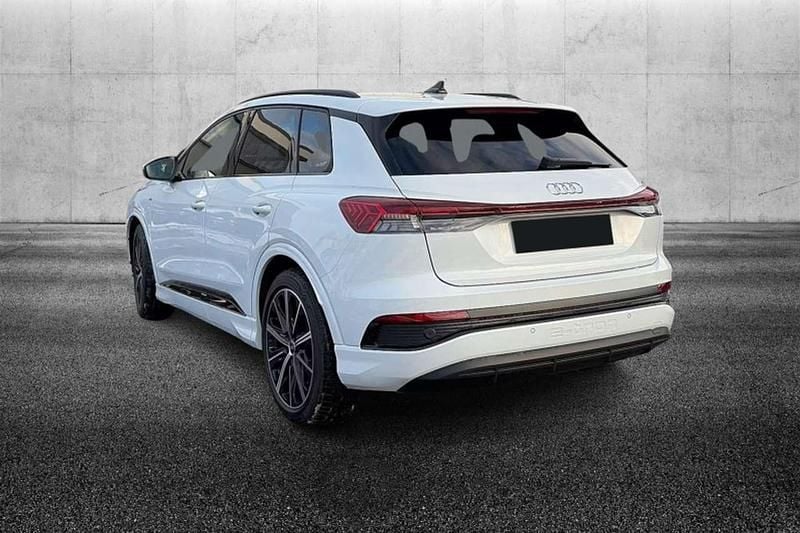 Usata Audi Q4 e-tron S-Line 69 kW (95 CV) 2022 Bianco SUV