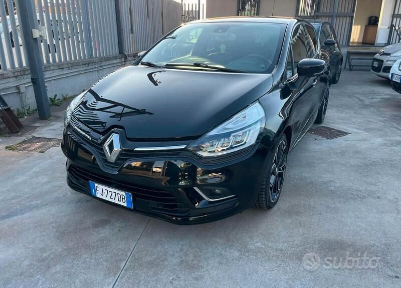 Usata Renault Clio IV 90 CV (66 kW) 2017 Nero Utilitaria