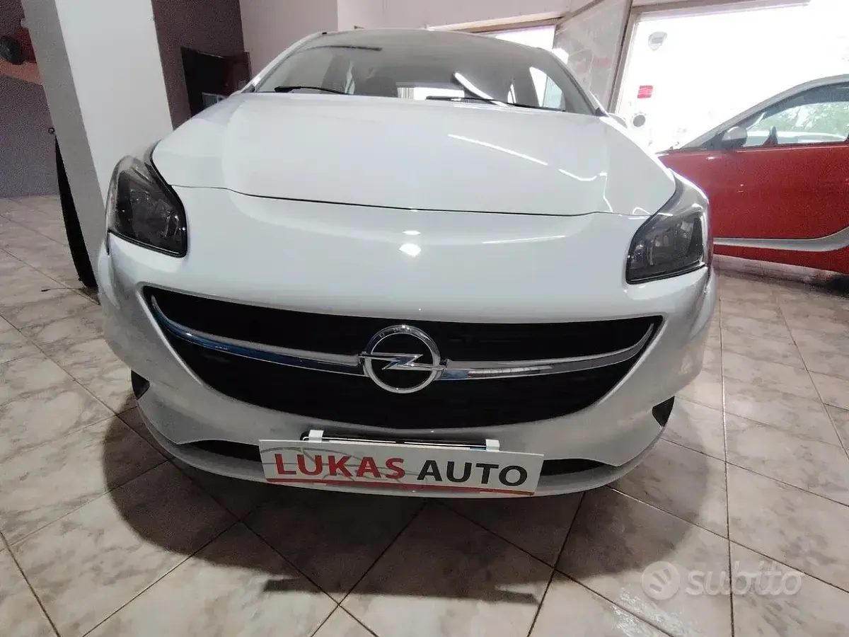 Usata Opel Corsa 90 CV (66 kW) 2015 Bianco Utilitaria