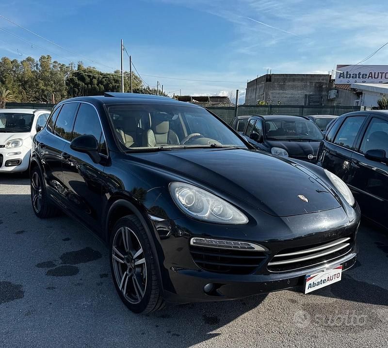 Usata Porsche Cayenne 2012 Nero SUV