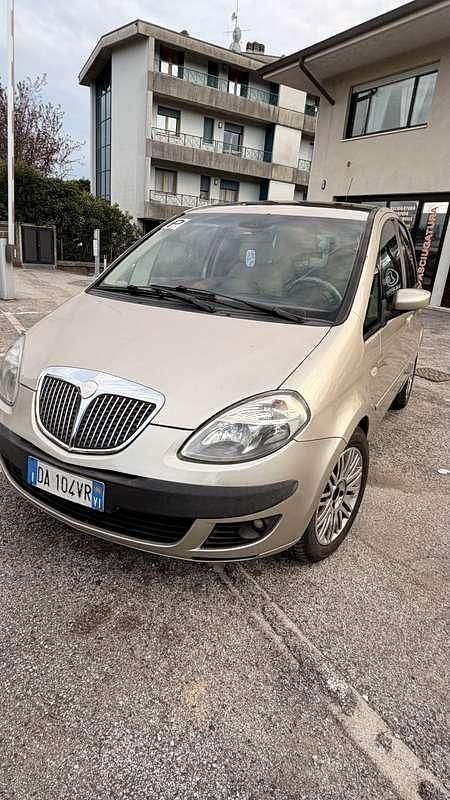 Usata Lancia Musa 101 CV (74 kW) 2006 Monovolume