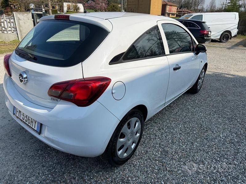 Usata Opel Corsa 75 CV (55 kW) 2017 Bianco Utilitaria