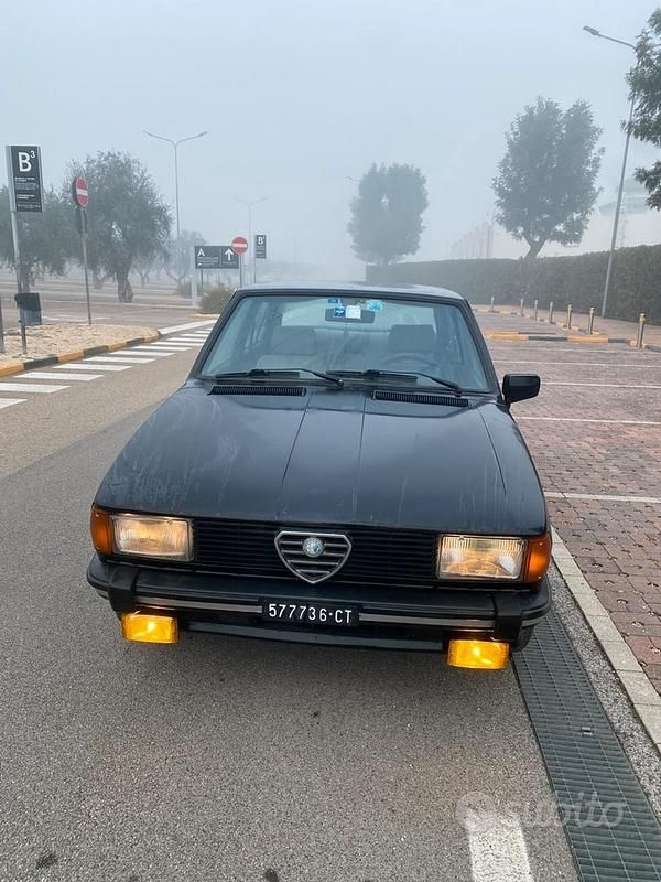 Usata Alfa Romeo Giulietta 109 CV (80 kW) 1982 Nero Berlina