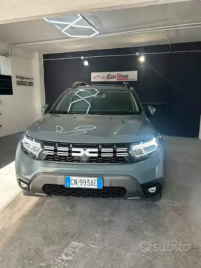 Usata Dacia Duster 101 CV (74 kW) 2023 Grigio SUV