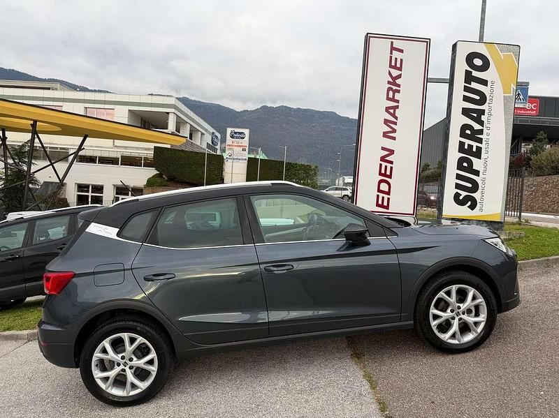Grigio Usata 2024 Seat Arona FR SUV | 18.500 € (Buon prezzo) - Immagine 1/4