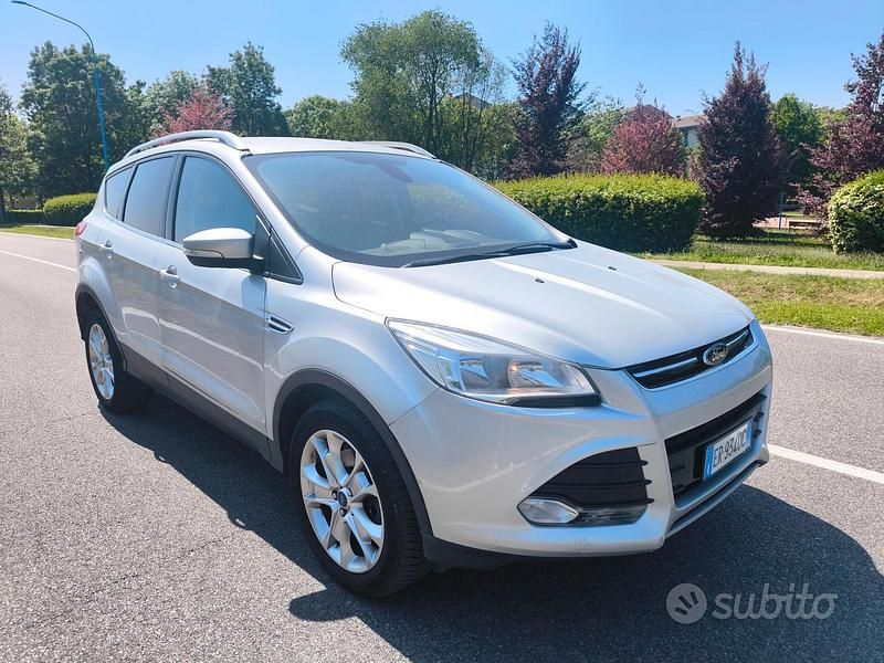 Usata Ford Kuga Titanium 163 CV (119 kW) 2013 Grigio SUV