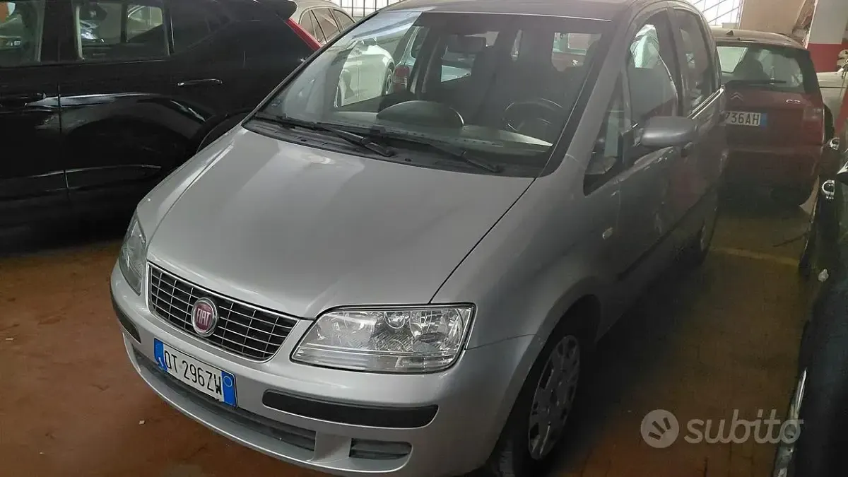 Usata Fiat Idea 80 CV (58 kW) 2008 Grigio Monovolume