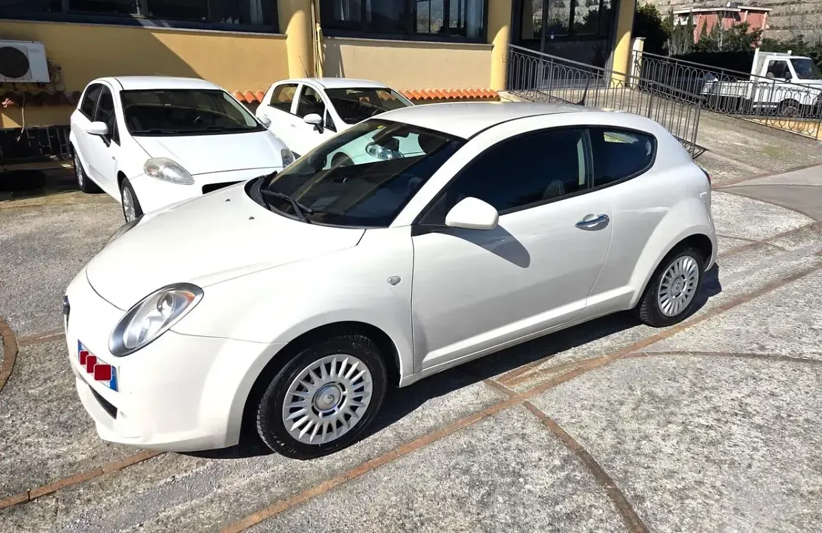 Usata Alfa Romeo MiTo 77 CV (56 kW) 2015 Bianco Utilitaria