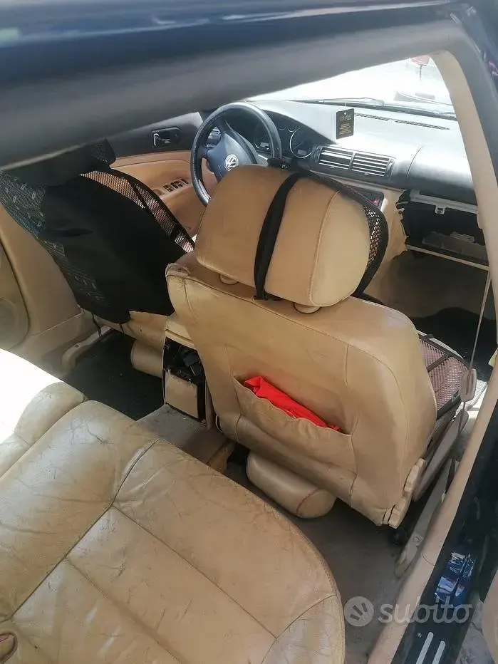 Usata VW Passat 143 CV (105 kW) 2001 Blu Station wagon