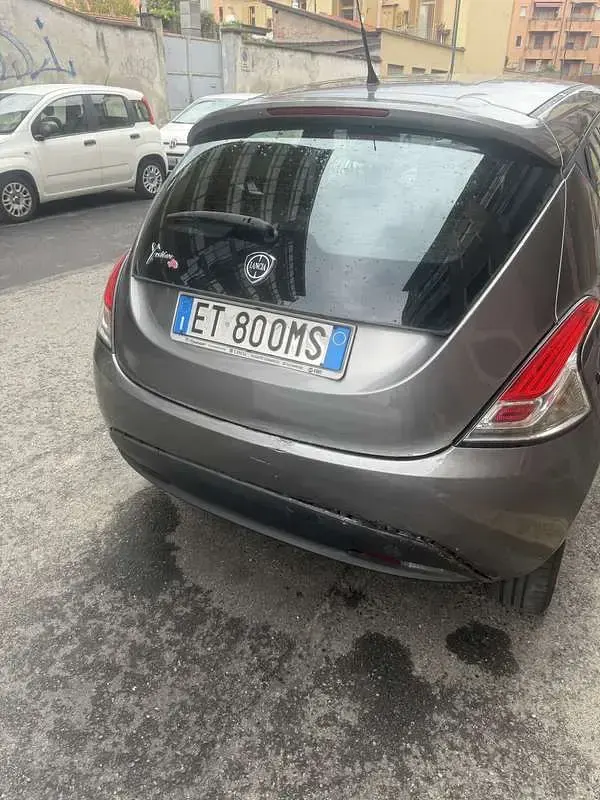 Usata Lancia Ypsilon Silver 69 CV (50 kW) 2013 Utilitaria