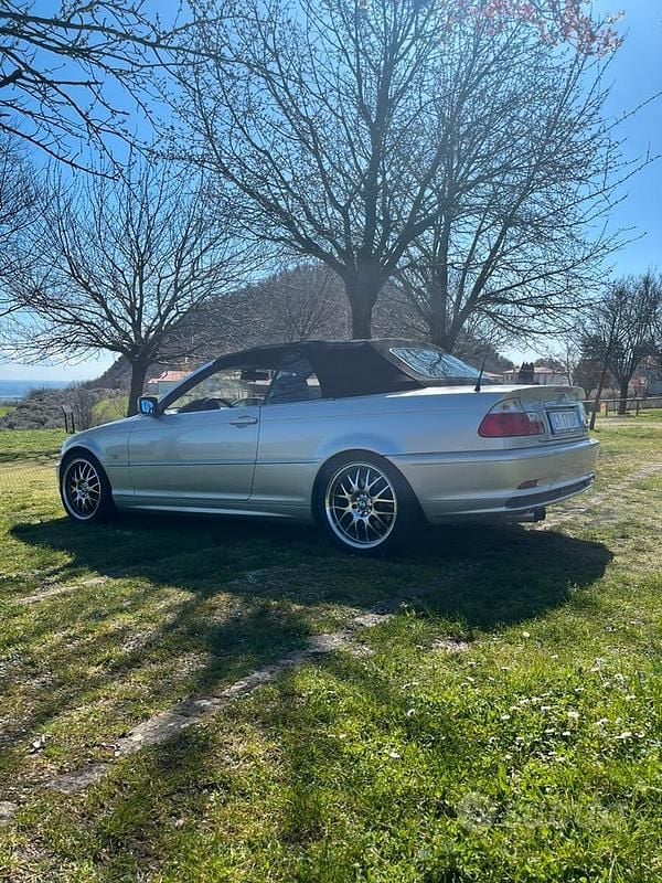 Usata BMW 330 Cabriolet 231 CV (169 kW) 2001 Grigio Cabrio