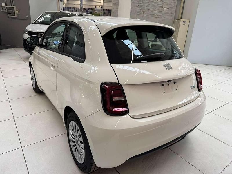 Nuevo Fiat 500e 42 kW (58 CV) 2025 Blanco Berlina