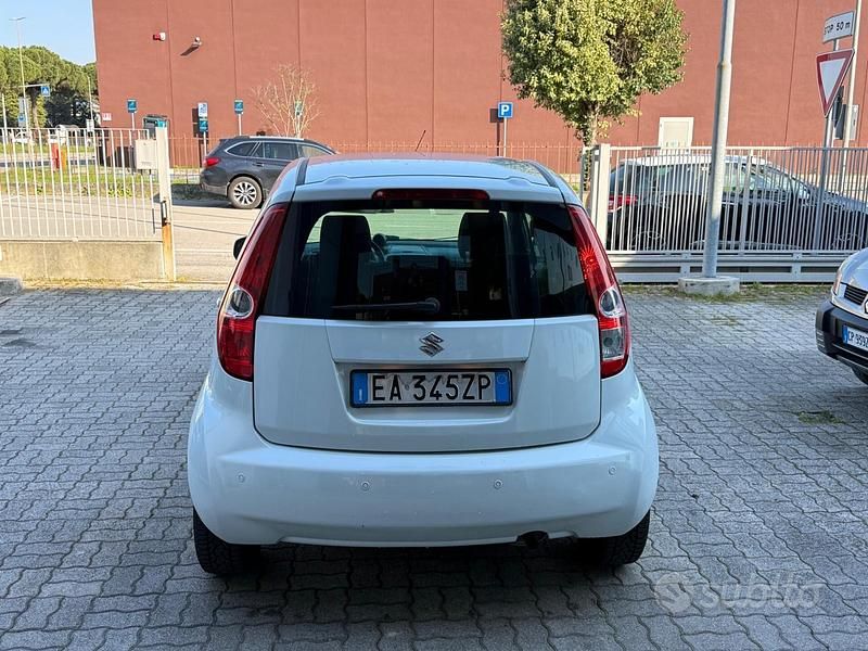 Usata Suzuki Splash GLS 65 CV (47 kW) 2010 Bianco Utilitaria